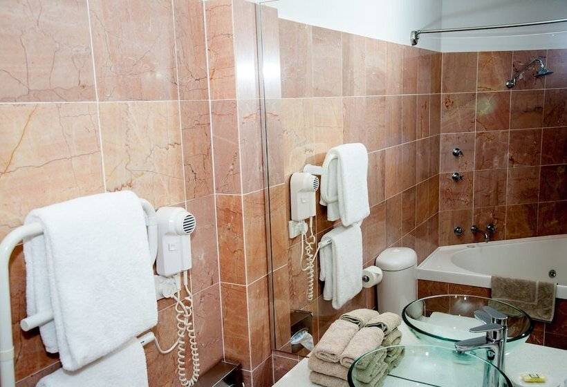 이그제큐티브 룸 킹사이즈 침대, Oasis Inn Ulladulla