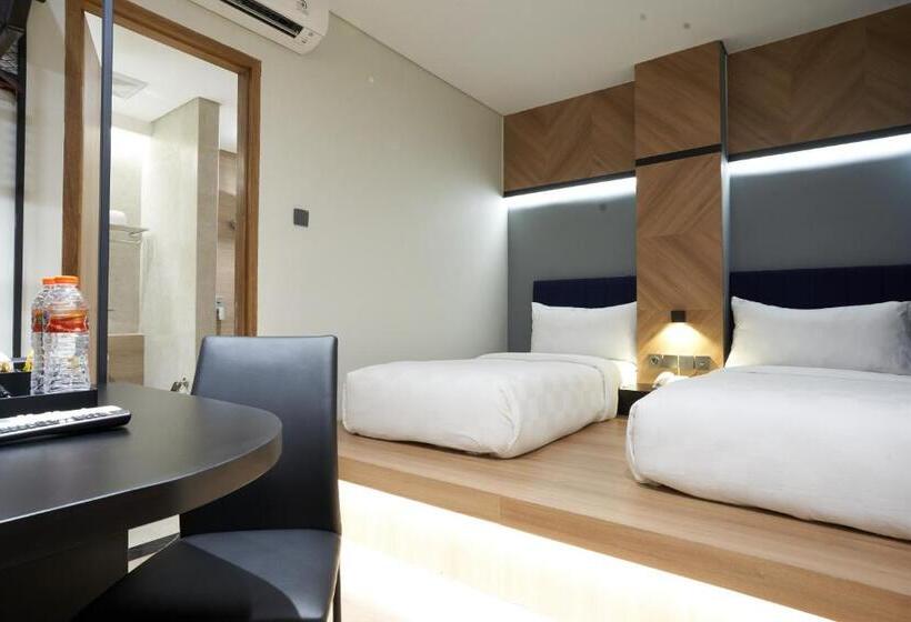 Номер Basic, Cordela Suites Tasikmalaya