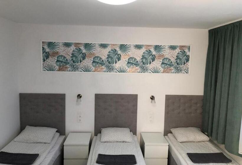 Четырехместный Номер Стандарт, Siechnice Noclegi
