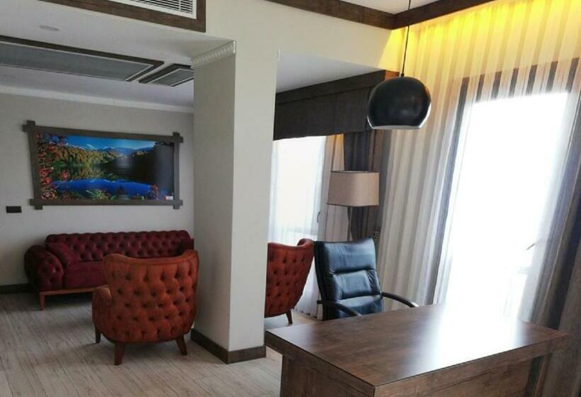 스위트, şelale Otel