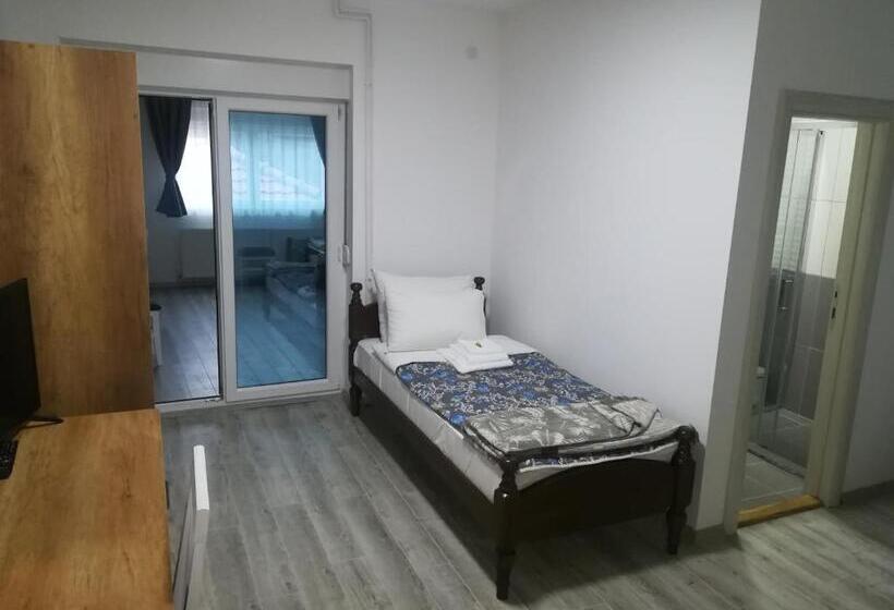 Habitación Cuádruple Deluxe, Karavan 123