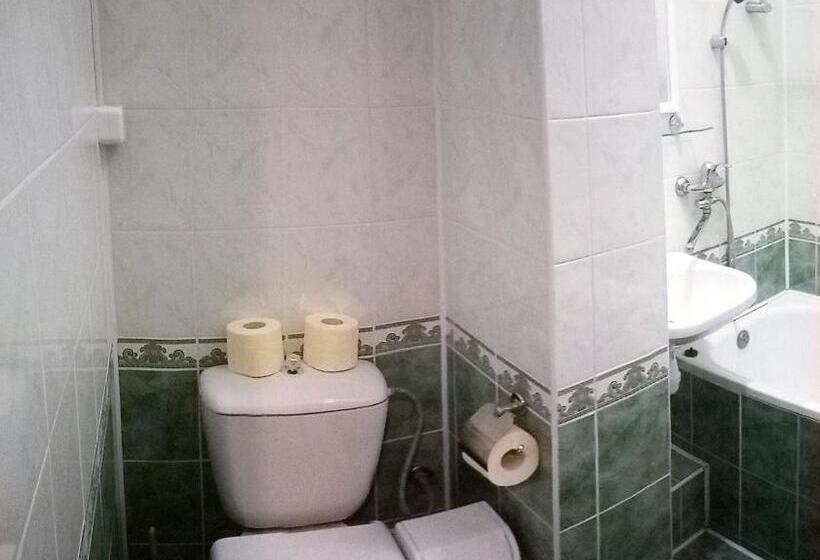 سوییت خانوادگی, сонячна
