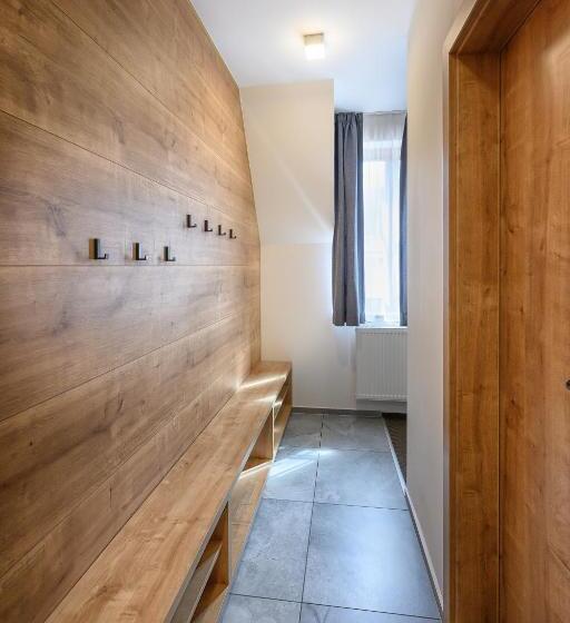Номер Стандарт Трехместный, Resort Lucky Jasna