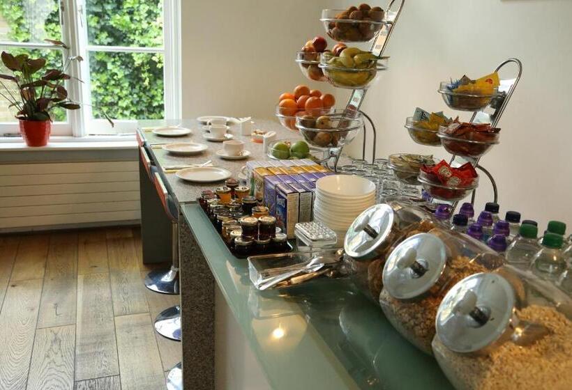 اتاق خانوادگی, B&b Belgravia