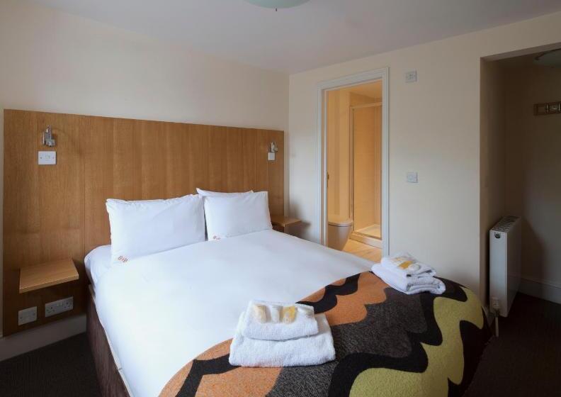 스탠다드 스튜디오, B&b Belgravia