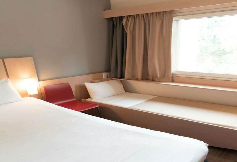 Номер Стандарт, Ibis Pilar