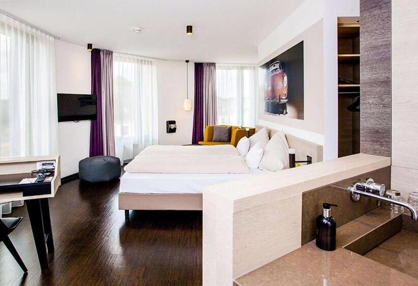Номер Стандарт с Гостиной, Vienna House Easy By Wyndham Osnabrück & Apartments