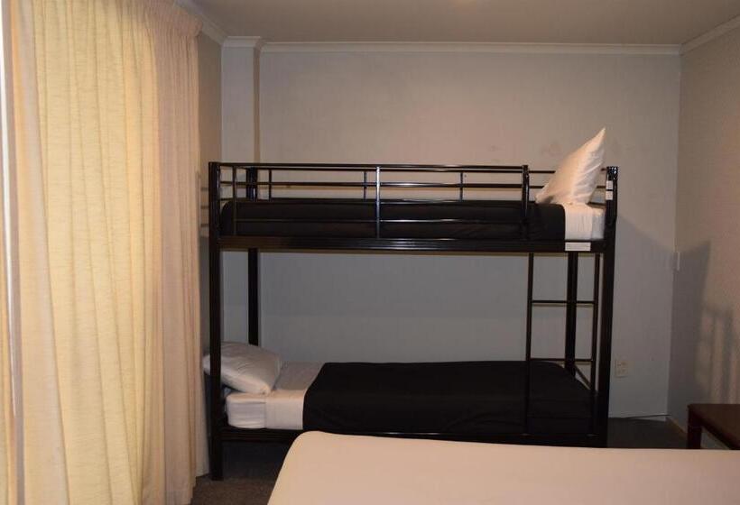 Апартаменты 3 Спальни, Silver Fern Lodge
