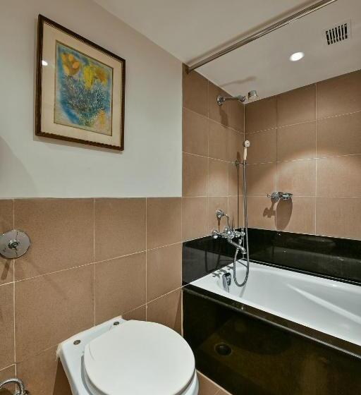 Номер Deluxe, Fariyas Resort, Lonavala