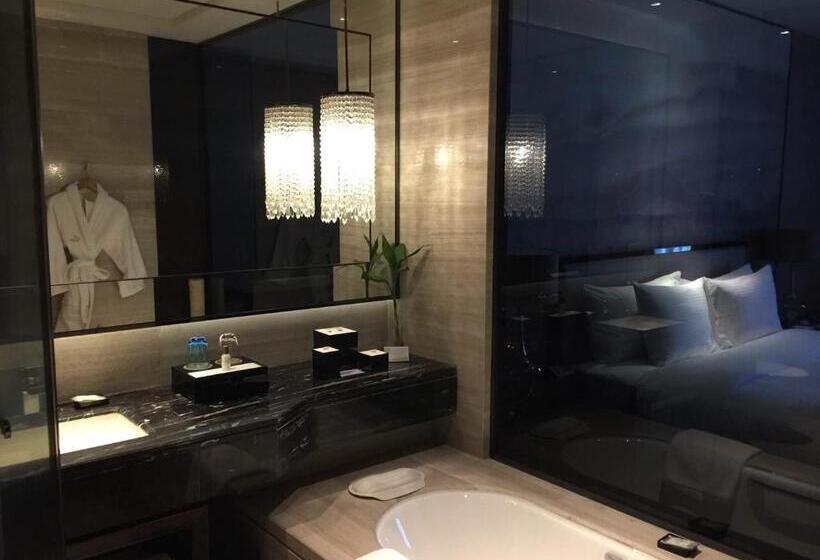 Номер Executive Кровать Кинг, Wanda Realm Wuhan
