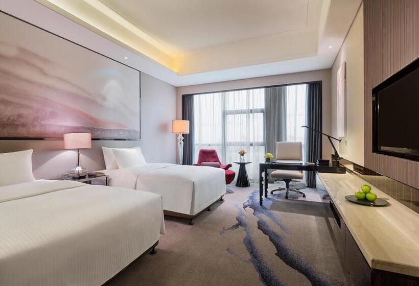 Номер Deluxe, Wanda Realm Wuhan