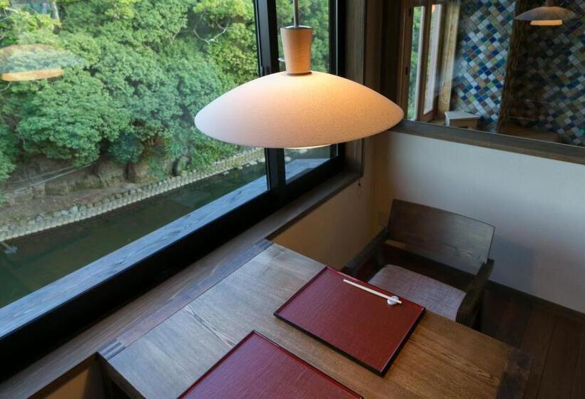 Номер Стандарт с Гидромассажем, Ryokan Oomuraya