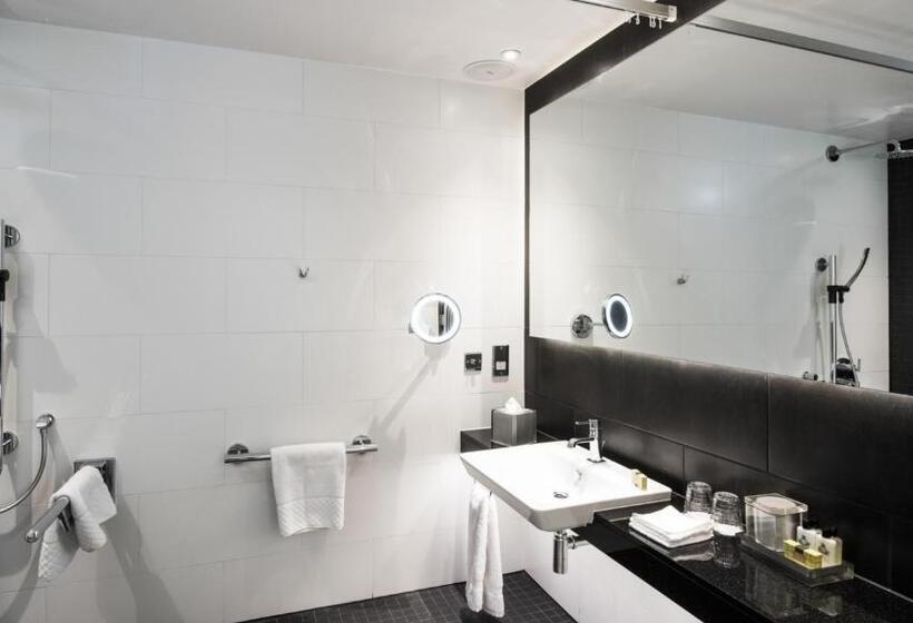 Номер Стандарт Кровать Кинг Адаптированный для Инвалидов, Intercontinental London  The O2