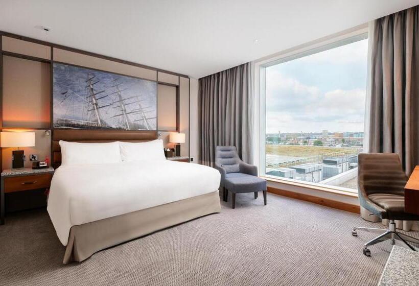 Номер Стандарт Кровать Кинг Адаптированный для Инвалидов, Intercontinental London  The O2