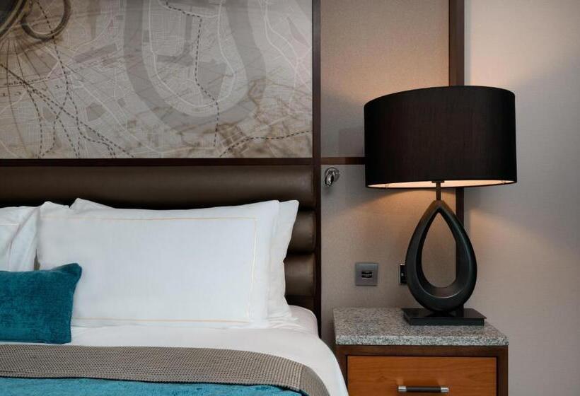 Полулюкс Кровать Кинг, Intercontinental London  The O2
