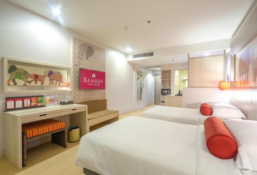 발코니 디럭스 룸, Ramada By Wyndham Phuket Deevana