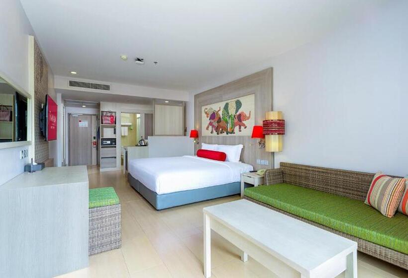 프리미엄 룸 풀장 전망, Ramada By Wyndham Phuket Deevana