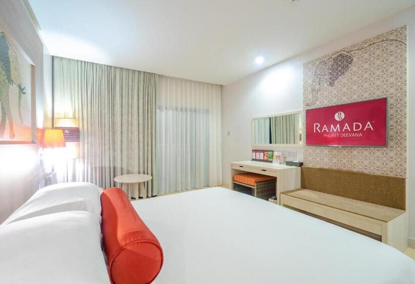 발코니 디럭스 룸, Ramada By Wyndham Phuket Deevana