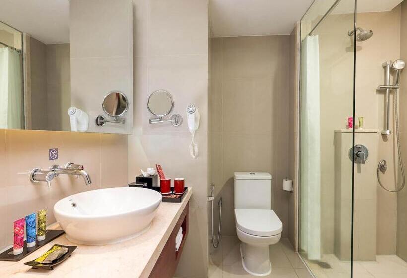 Номер Executive, The Alana Yogyakarta Hotel And Convention Center