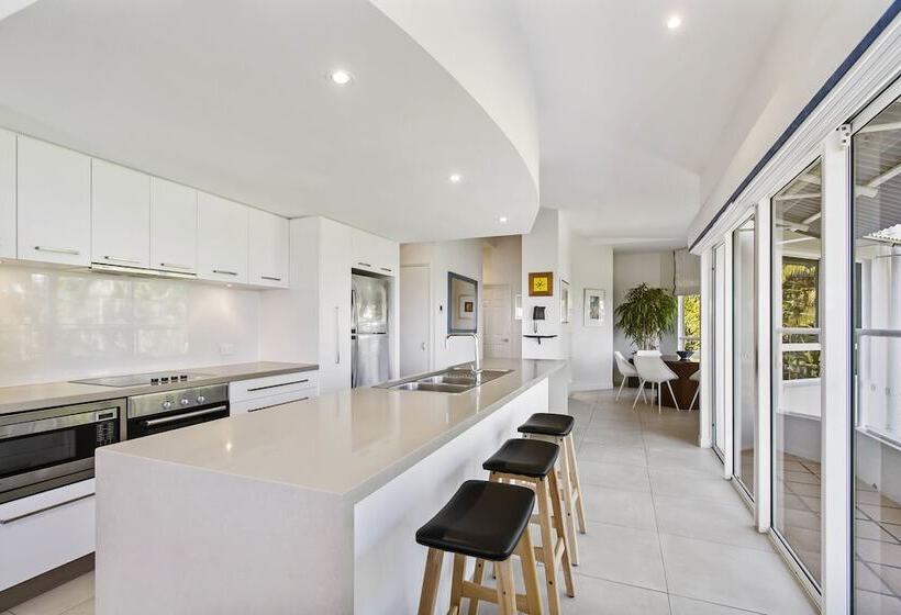 شقة 3 غرف مطلة على البحر, The Lookout Resort Noosa