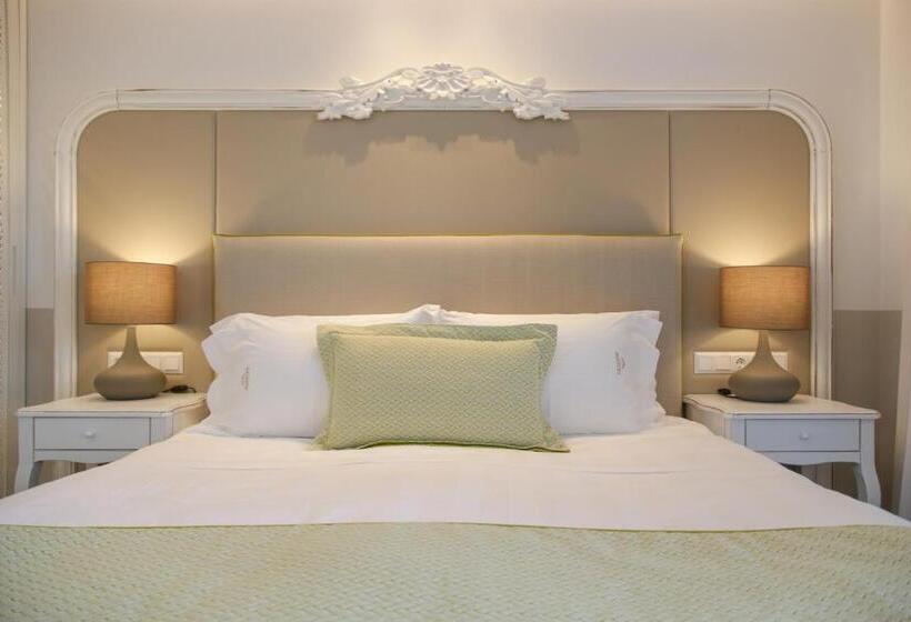 Номер Deluxe Вид на Море, Avaton Luxury Beach Resort   Relais & Chateaux
