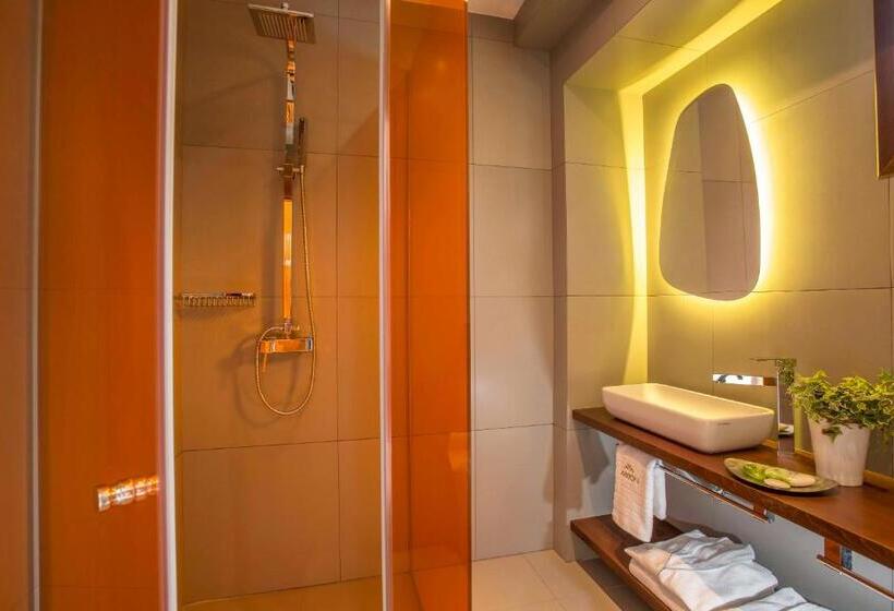 Номер Deluxe, Avaton Luxury Beach Resort   Relais & Chateaux