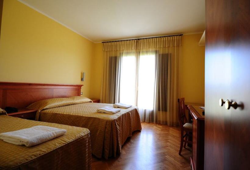 اتاق استاندارد سه نفره, Corte Dei Greci Resort & Spa