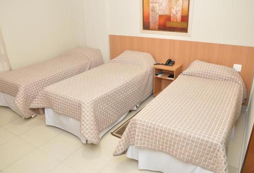 스탠다드 트리플 룸, Lotus Hotel   à 6 Km Do Santuário De Aparecida Sp