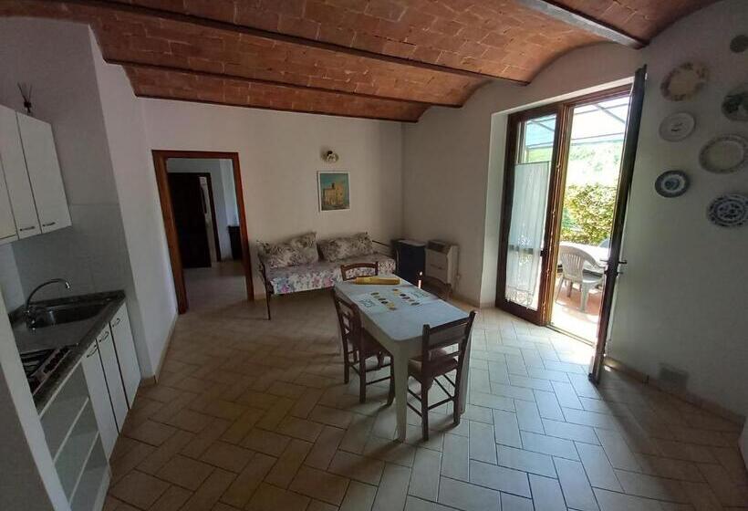 آپارتمان 1 خوابه همکف, Podere S.giulia   Casale S.giulia