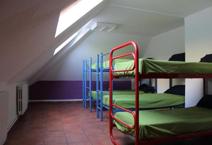 Семейный Номер Совместный Санузел, Albergue De Canfranc Estación