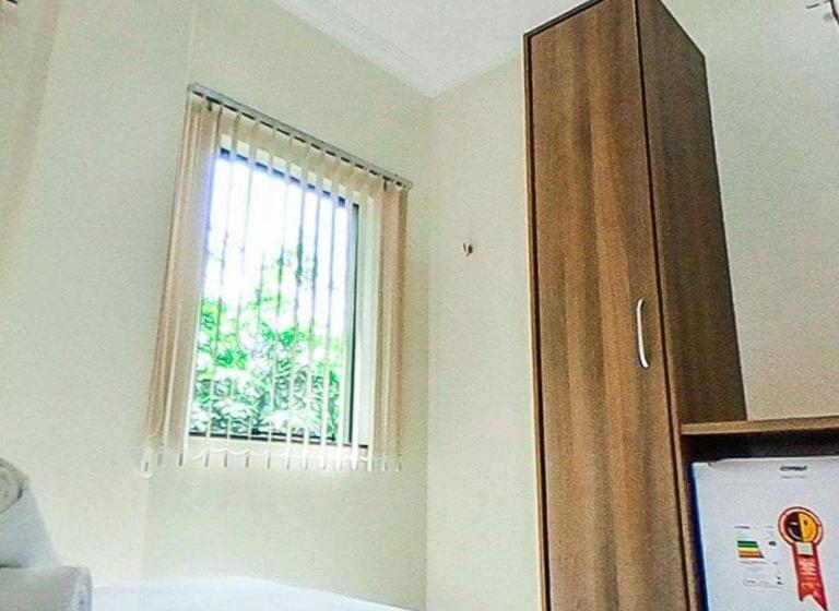 Apartament 1 Dormitor, Borari