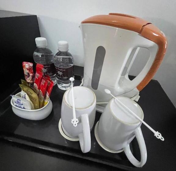 اتاق لوکس سه تخته, Kuala Melaka Inn