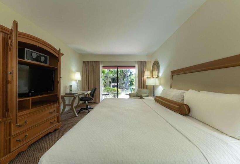 带大床的标准间, Wyndham Garden Guadalajara Expo Plaza Del Sol