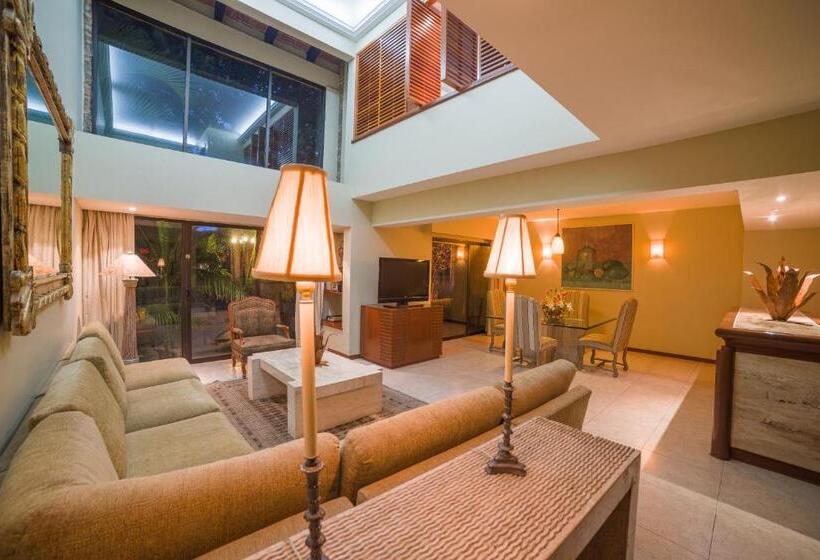带大床的套房, Wyndham Garden Guadalajara Expo Plaza Del Sol