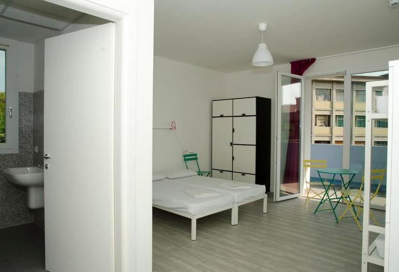 スタンダード４人部屋, Meet Gardalake Hostel