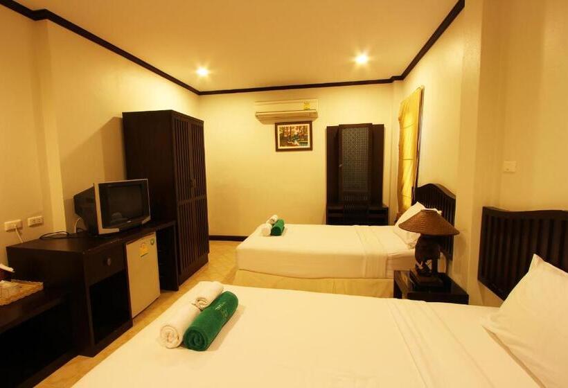 豪华两卧别墅, The Green Beach Resort