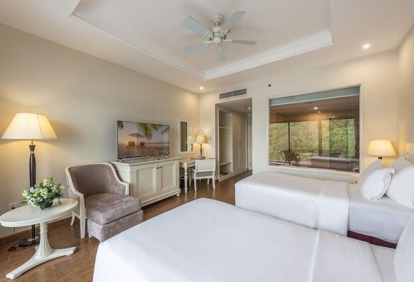 디럭스 룸 바다 전망, Vinpearl Resort & Spa Nha Trang Bay