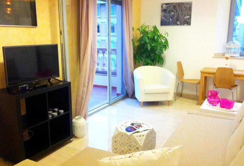 1 Bedroom Penthouse Apartment, Life Apartments Alameda Colón