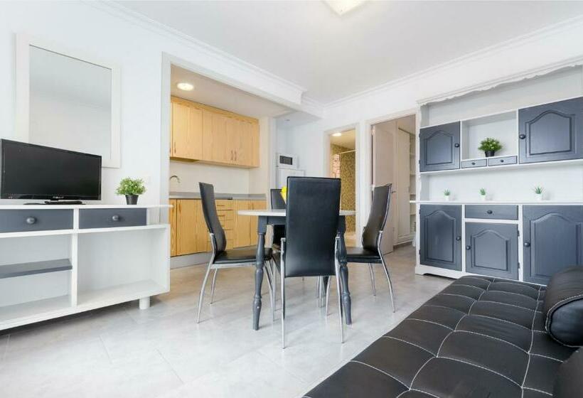 דירת חדר עם טרסה, Alcudia Apartments