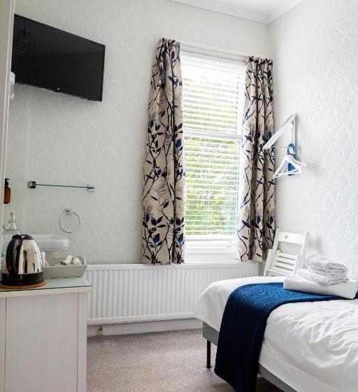 Номер Стандарт Индивидуальный, Kingsway Guesthouse   A Selection Of Single, Double And Family Rooms In A Central Location