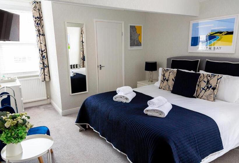Номер Стандарт, Kingsway Guesthouse   A Selection Of Single, Double And Family Rooms In A Central Location