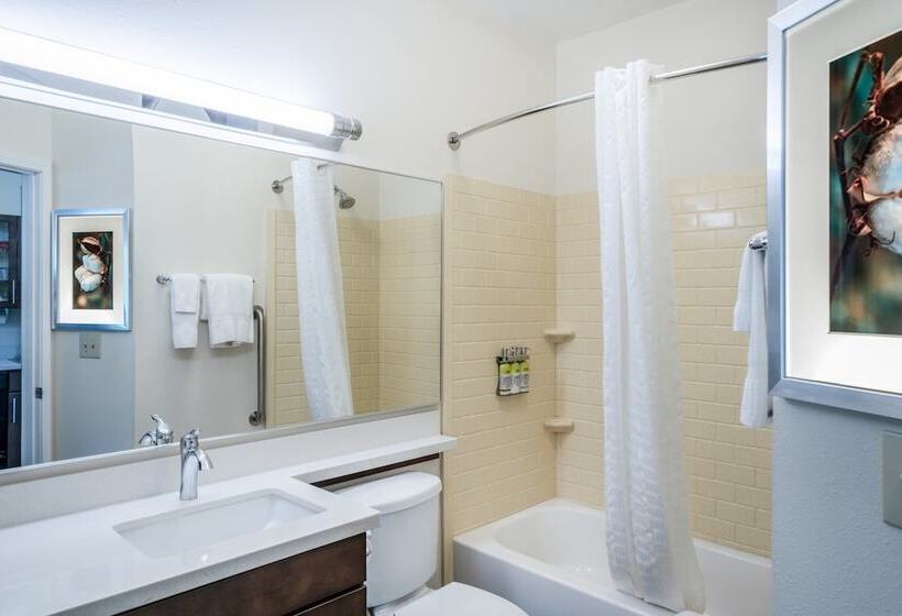 Студия Стандарт Двуспальная Кровать, Candlewood Suites Auburn, An Ihg