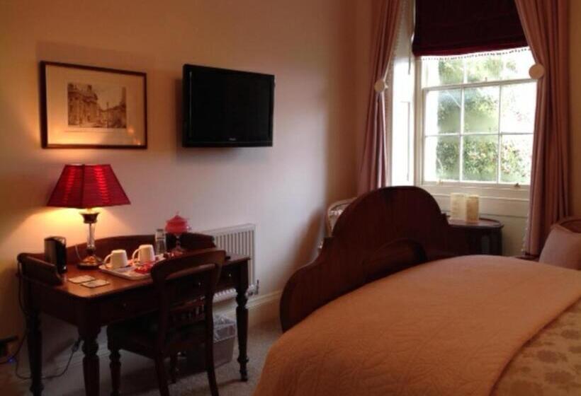 Номер Стандарт, Westgate Manor