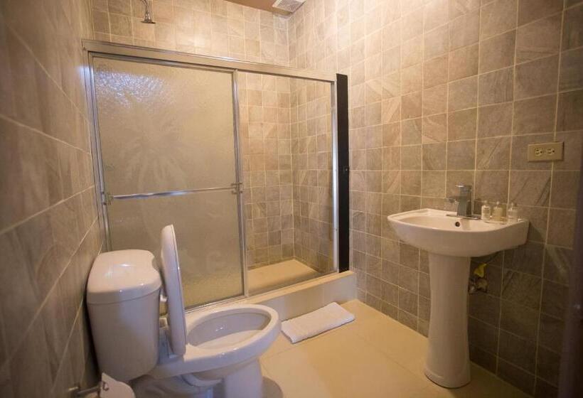 استودیوی سوپریور, Auberge Villa Cana