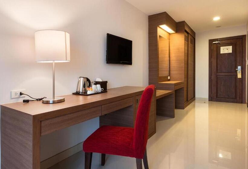 חדר דחוקס עם מיטת קינג, Riche Hua Hin Hotel   Sha Plus