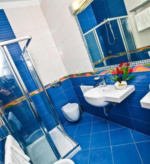 Четырехместный Номер Стандарт, Park Hotel Zaira