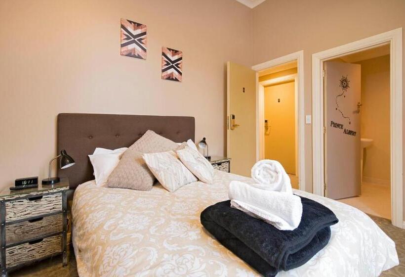 Номер Стандарт, The Prince Albert Backpackers & Bar