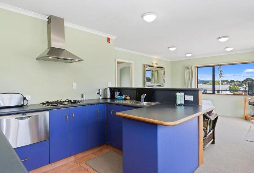 Люкс 2 Спальни, Boatshed Motel Apartments
