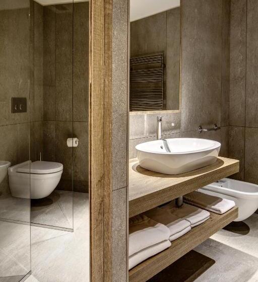 Номер Deluxe, Grand Hotel Courmayeur Mont Blanc, By R Collection Hotels