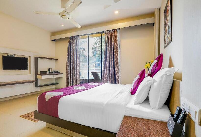 디럭스 자쿠지룸, Grandeur De Sanchi  Luxury Beach Resort & Spa